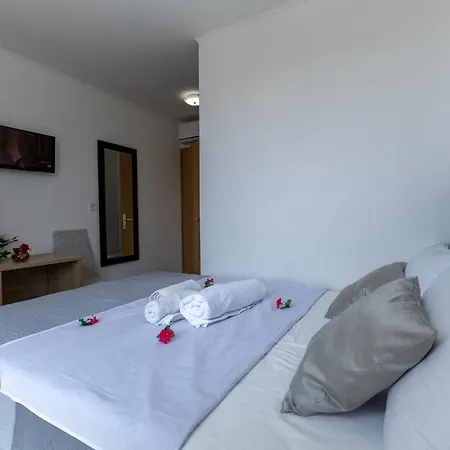 Vitoria On Joakim Square Guest house Porec