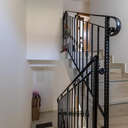 Vitoria On Joakim Square 포레치